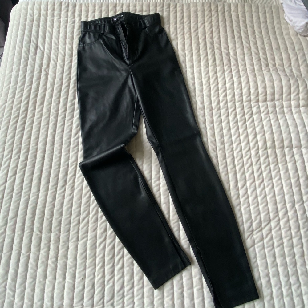 Zara Faux Leather Skinny Jeans / Pants